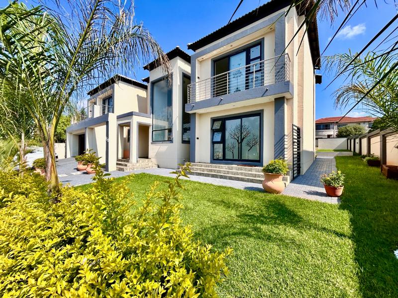 5 Bedroom Property for Sale in Xanadu North West